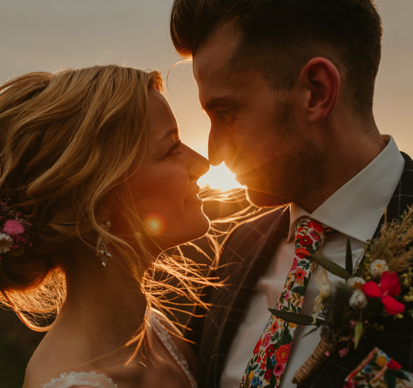 Bunte Traumhochzeit in umgebauter Scheune, Geeste